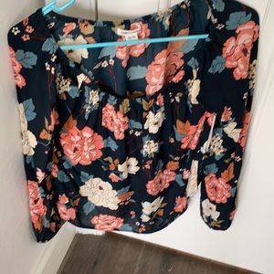 Billabong floral top